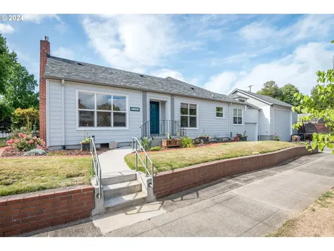 2405 Maple Street Longview WA 98632