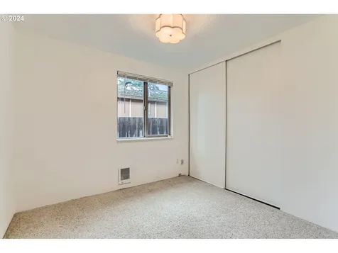 5918 N Newark Street Portland OR 97203