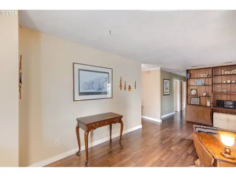 1208 S 8th Avenue Kelso WA 98626