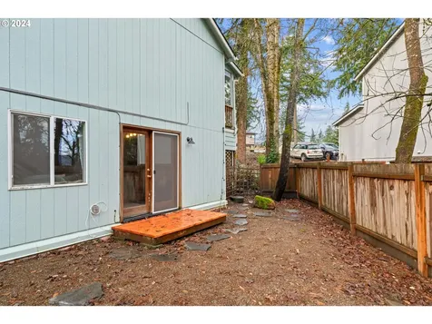 6951 Glacier Drive Springfield OR 97478
