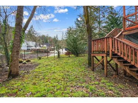 6951 Glacier Drive Springfield OR 97478