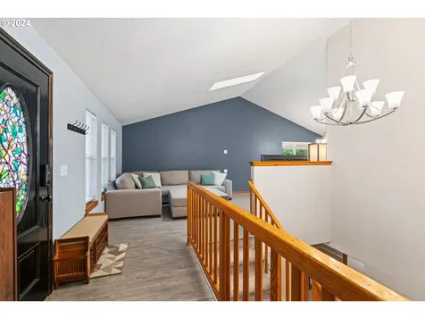 6951 Glacier Drive Springfield OR 97478