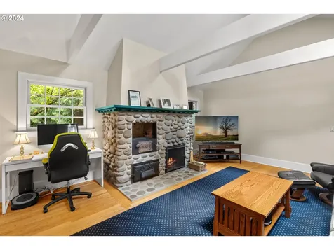 7000 Sw 78th Avenue Portland OR 97223