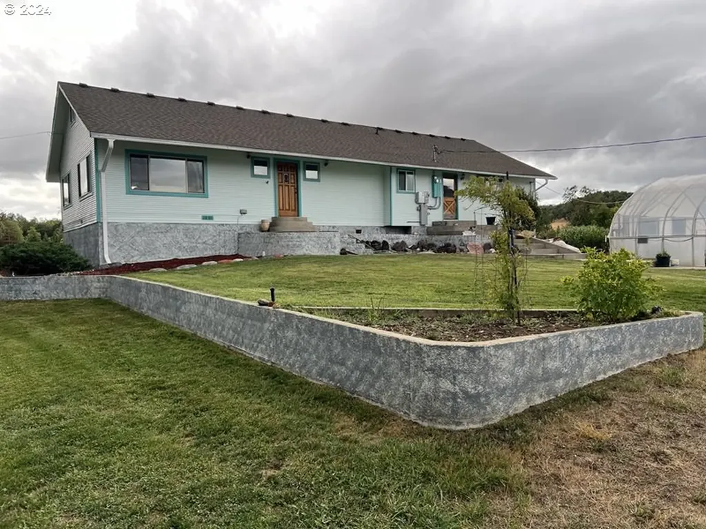 512 Cole Road Oakland OR 97462