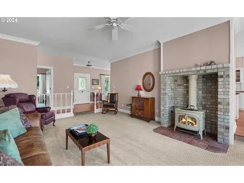 33482 Molitor Ranch Road Cottage Grove OR 97424