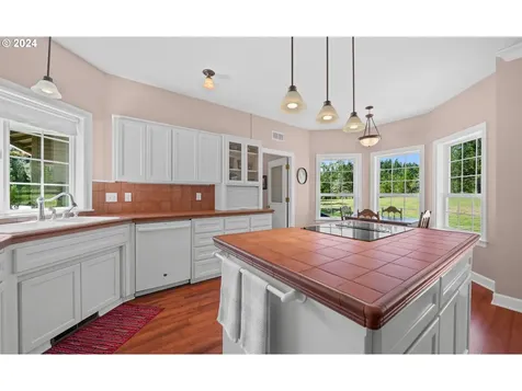 33482 Molitor Ranch Road Cottage Grove OR 97424