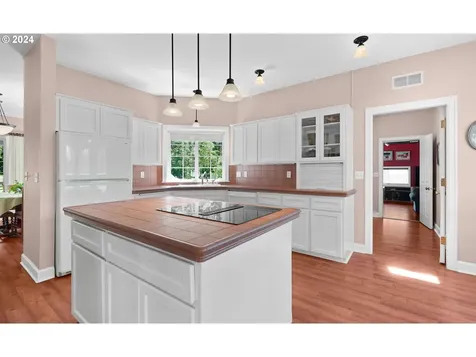 33482 Molitor Ranch Road Cottage Grove OR 97424