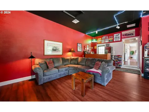 33482 Molitor Ranch Road Cottage Grove OR 97424