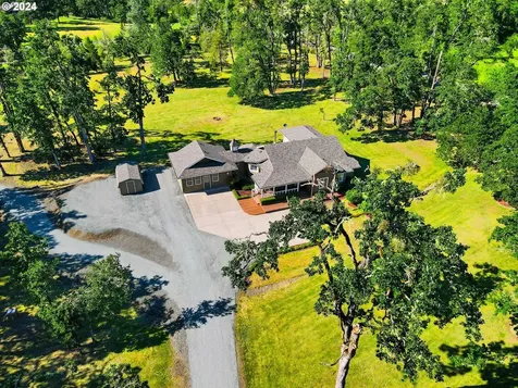 33482 Molitor Ranch Road Cottage Grove OR 97424