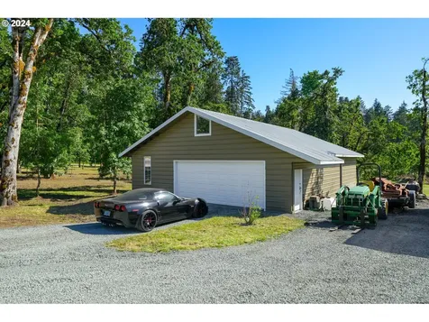 33482 Molitor Ranch Road Cottage Grove OR 97424