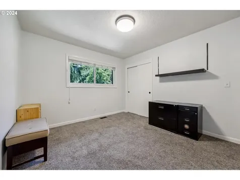 15002 Ne Davis Court Portland OR 97230