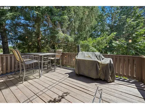 15002 Ne Davis Court Portland OR 97230