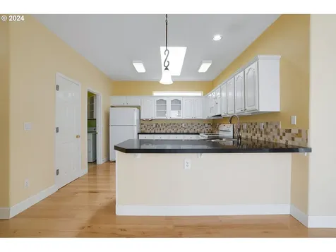 7575 SW Lowrie Lane Wilsonville OR 97070