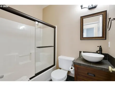7575 SW Lowrie Lane Wilsonville OR 97070