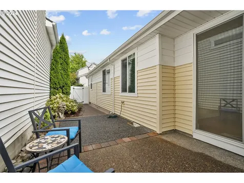 7575 SW Lowrie Lane Wilsonville OR 97070