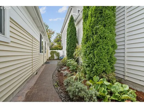7575 SW Lowrie Lane Wilsonville OR 97070