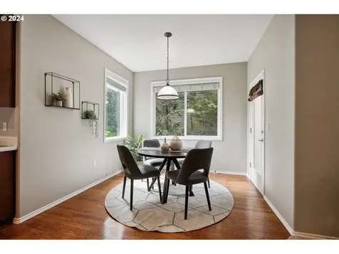 9267 Sw 83rd Place Portland OR 97223