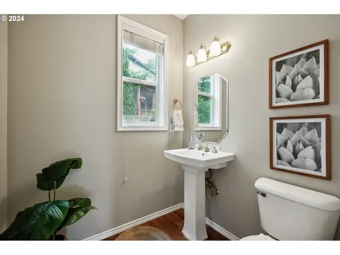 9267 Sw 83rd Place Portland OR 97223