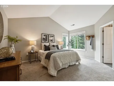 9267 Sw 83rd Place Portland OR 97223