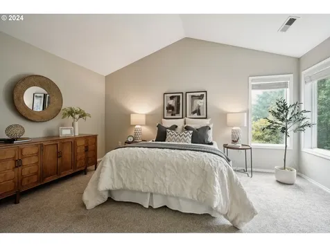 9267 Sw 83rd Place Portland OR 97223