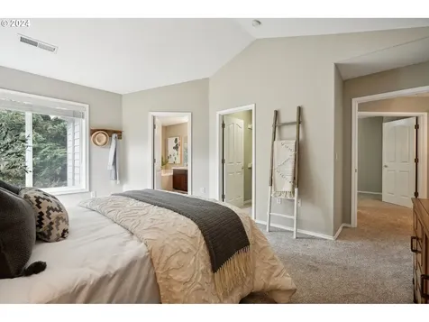 9267 Sw 83rd Place Portland OR 97223