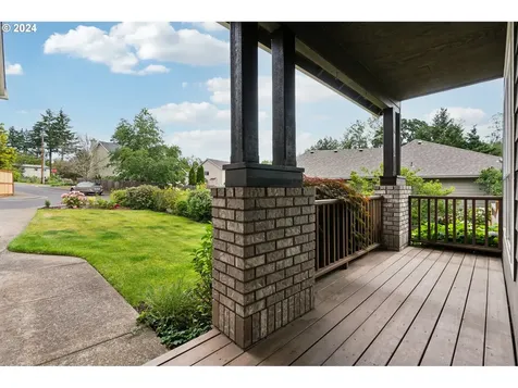 9267 Sw 83rd Place Portland OR 97223