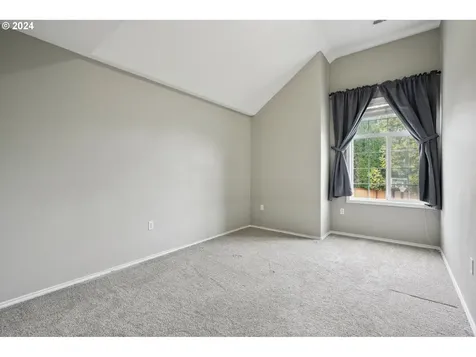 9267 Sw 83rd Place Portland OR 97223