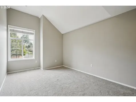 9267 Sw 83rd Place Portland OR 97223