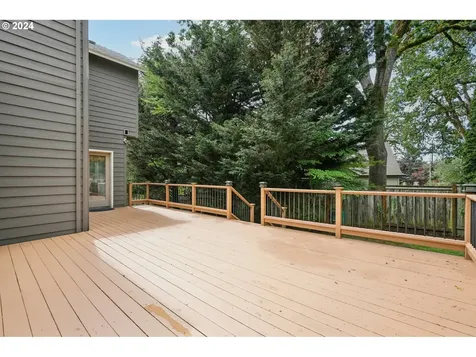 9267 Sw 83rd Place Portland OR 97223