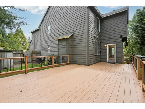 9267 Sw 83rd Place Portland OR 97223