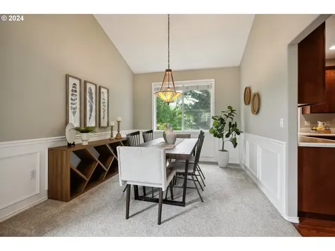 9267 Sw 83rd Place Portland OR 97223