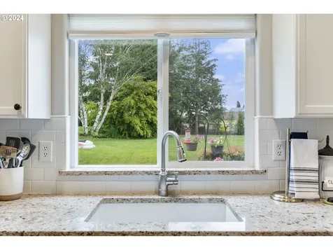3003 Nw 124th Street Vancouver WA 98685