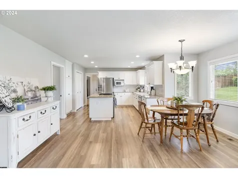 3003 Nw 124th Street Vancouver WA 98685