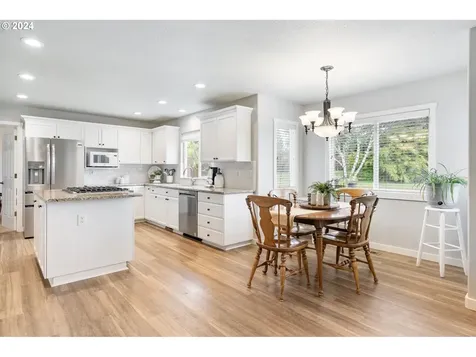 3003 Nw 124th Street Vancouver WA 98685