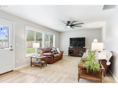 3003 Nw 124th Street Vancouver WA 98685
