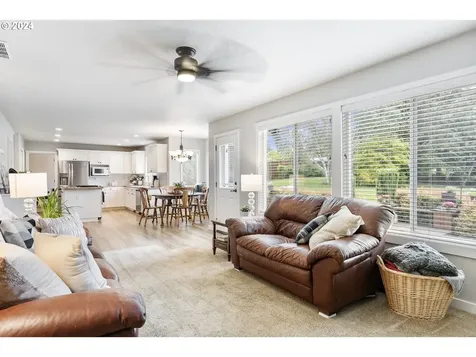 3003 Nw 124th Street Vancouver WA 98685