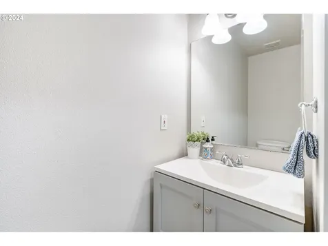 3003 Nw 124th Street Vancouver WA 98685