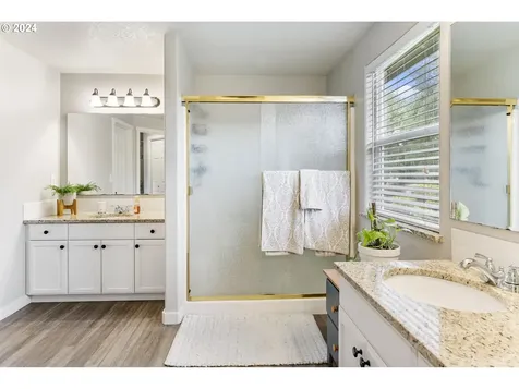 3003 Nw 124th Street Vancouver WA 98685