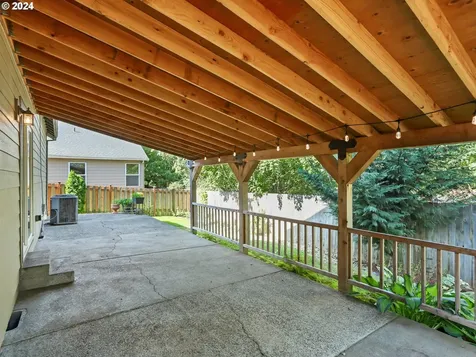 15021 Emerson Court Oregon City OR 97045