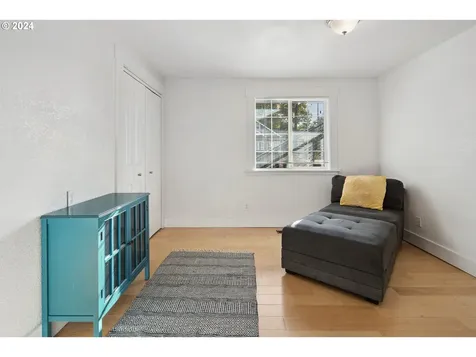 405 S 2nd Street Oregon City OR 97045