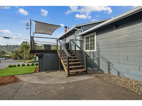 405 S 2nd Street Oregon City OR 97045