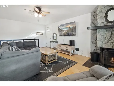 405 S 2nd Street Oregon City OR 97045