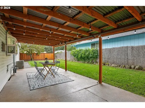 1525 SE 145th Avenue Portland OR 97233
