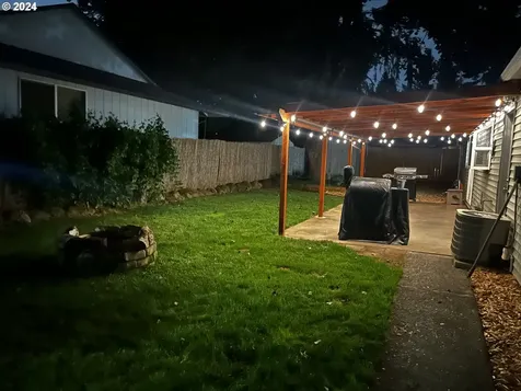 1525 SE 145th Avenue Portland OR 97233