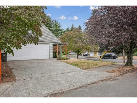 1525 SE 145th Avenue Portland OR 97233