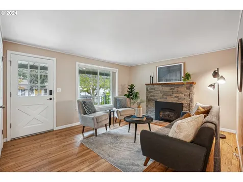 1525 SE 145th Avenue Portland OR 97233