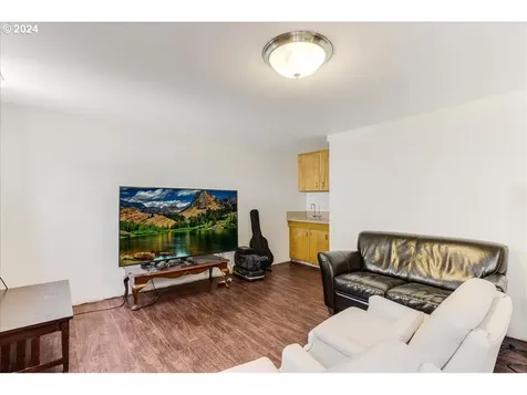 2320 Ne 130th Avenue Portland OR 97230