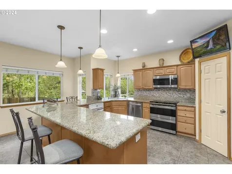 5684 Nw Skycrest Parkway Portland OR 97229