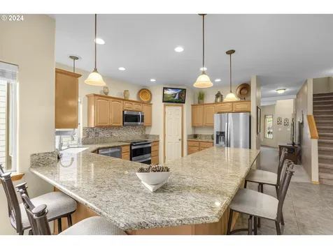 5684 Nw Skycrest Parkway Portland OR 97229