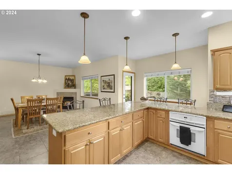 5684 Nw Skycrest Parkway Portland OR 97229